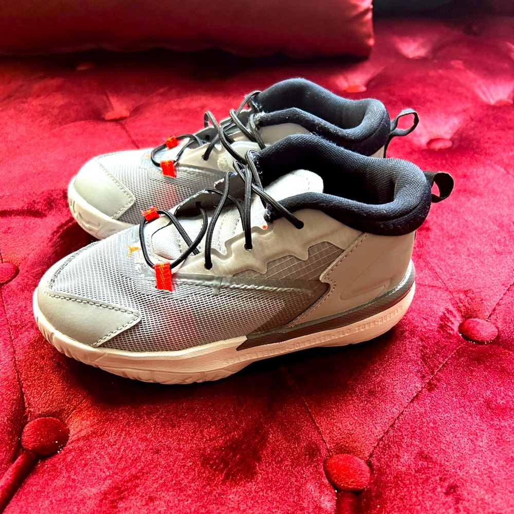 Jordan Zion 1 Boys Size 10C